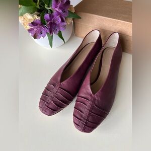 Bird of Flight Micah Flats in Burgundy